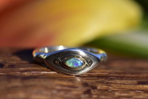 Ring-Opal